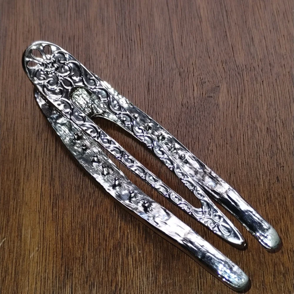 Rhinestone Hair Clip